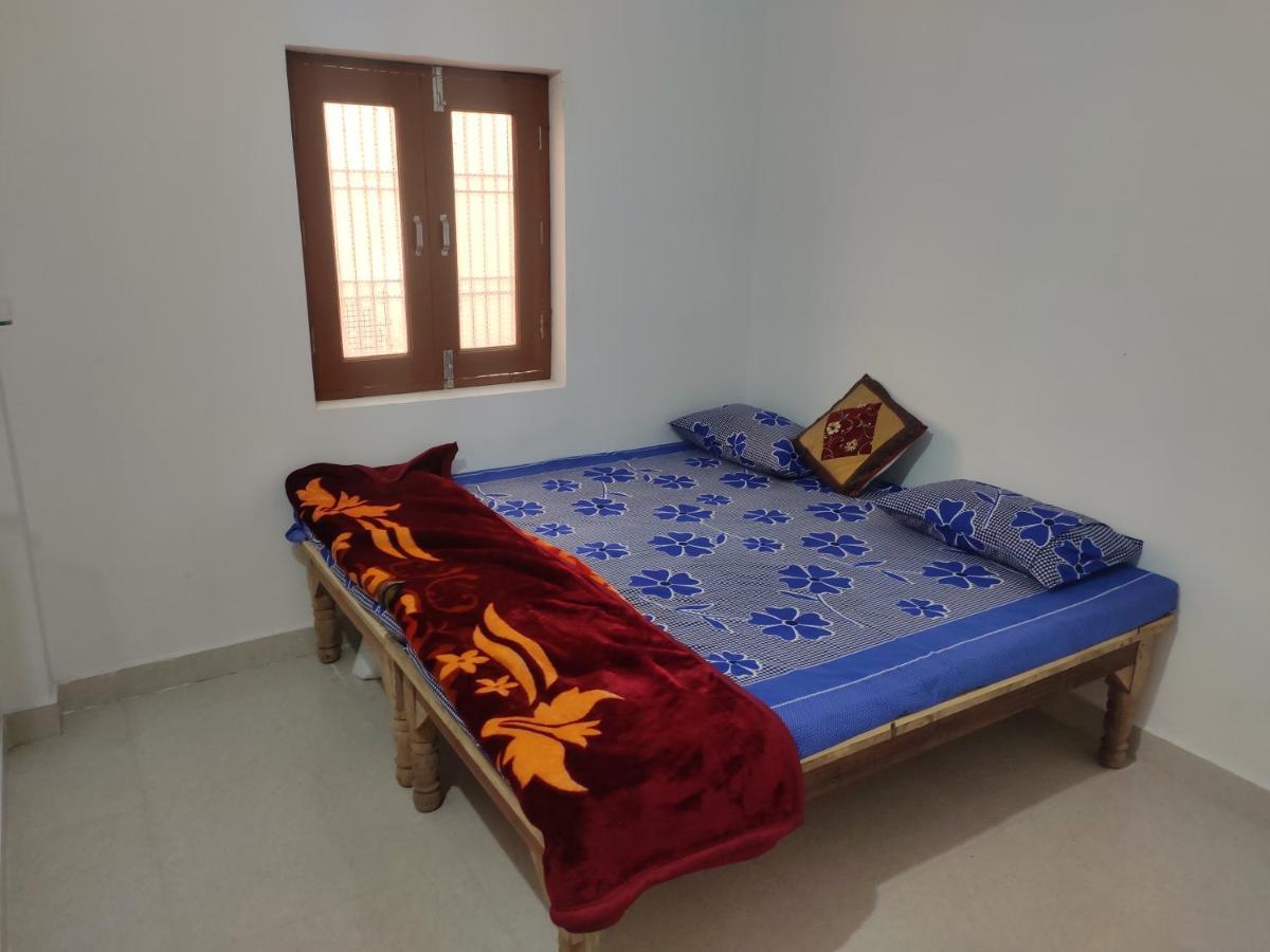 Nidhivan Homestay Vrindāvan Exterior foto