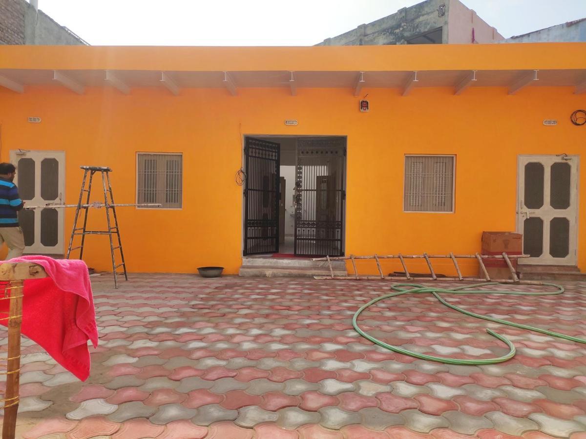 Nidhivan Homestay Vrindāvan Exterior foto